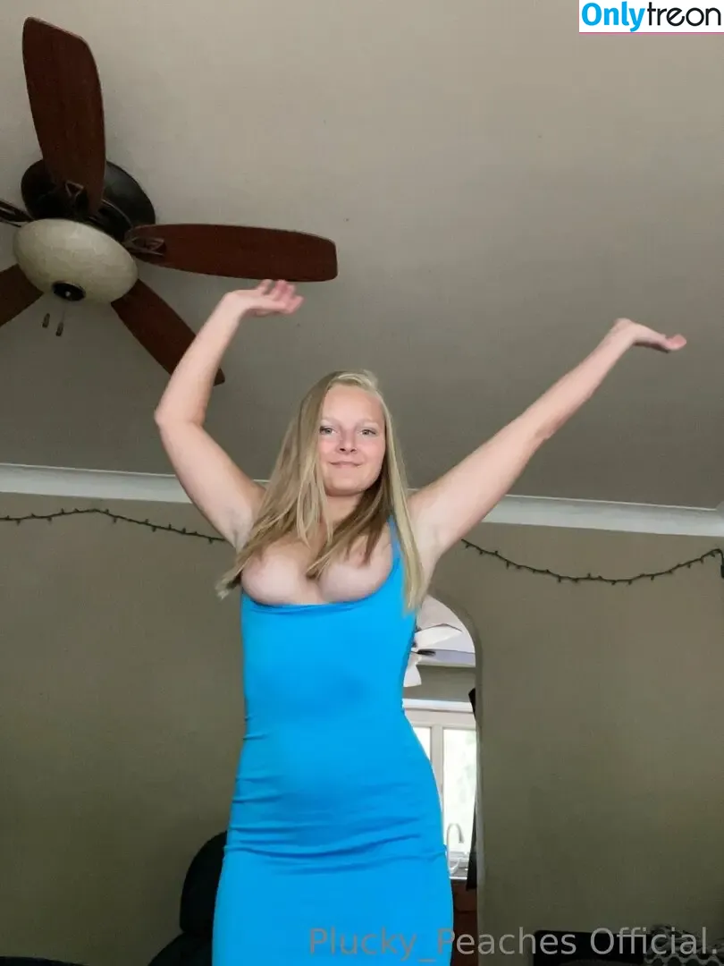 Plucky Peach nude photo #0123 (pluckypeaches)