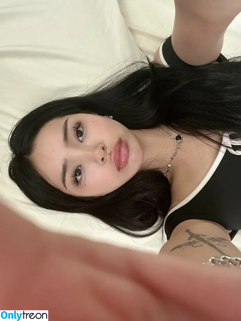 Plushydani nude photo #0048 (aloedvni / plushs)