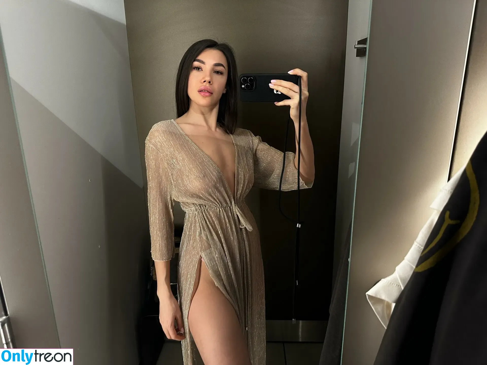 PocahontasVipAss nude photo #0029 (pocahontas_vip_ass)