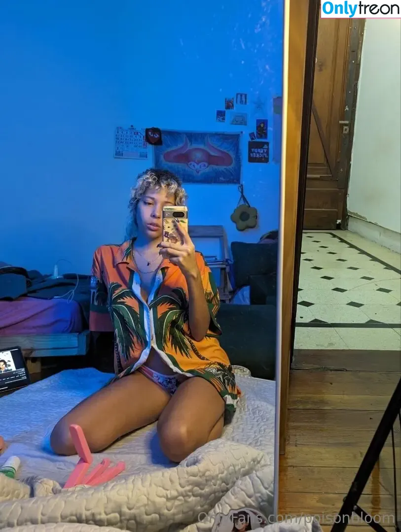 poisonbloom nude photo #0058 (poisonbloom)