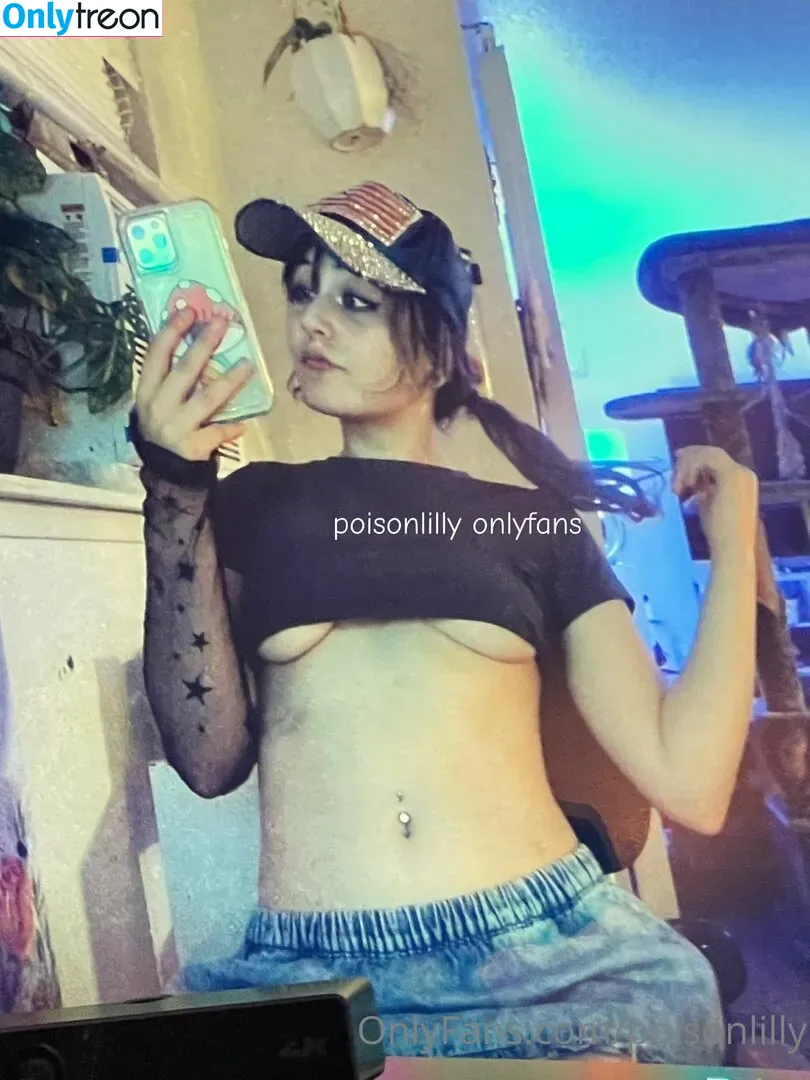 poisonlilly nude photo #0136 (poison_lilly_)