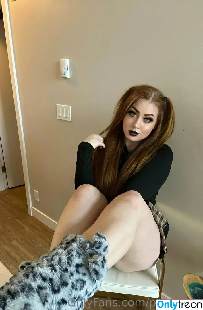 Poisynivy nude photo #0261 (Poisynivy)