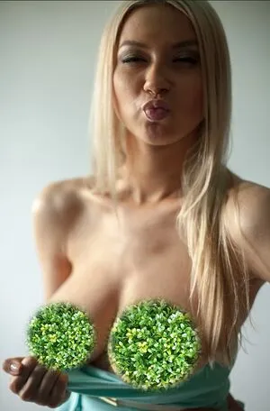 Polina Logunova / polinalogunova / Полина Логунова nude photo #0240