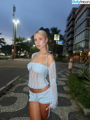 Polina Malinovskaya / polinamalinovskaya nude photo #1541