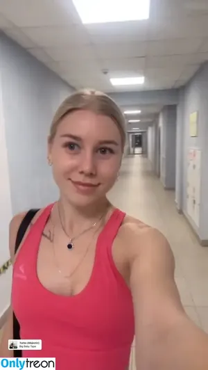 Polina Parfenenko / pollyy_ry фото голая #0217