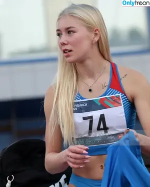 Polina Parfenenko / pollyy_ry фото голая #0224