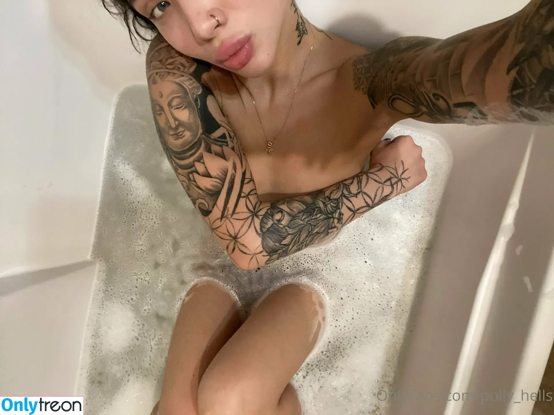 polly_hells nude photo #0018 (polly_hell)