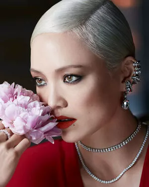 Pom Klementieff / Mantis from Guardiansthe Galaxy / pom.klementieff / pomklementieff фото голая #0243