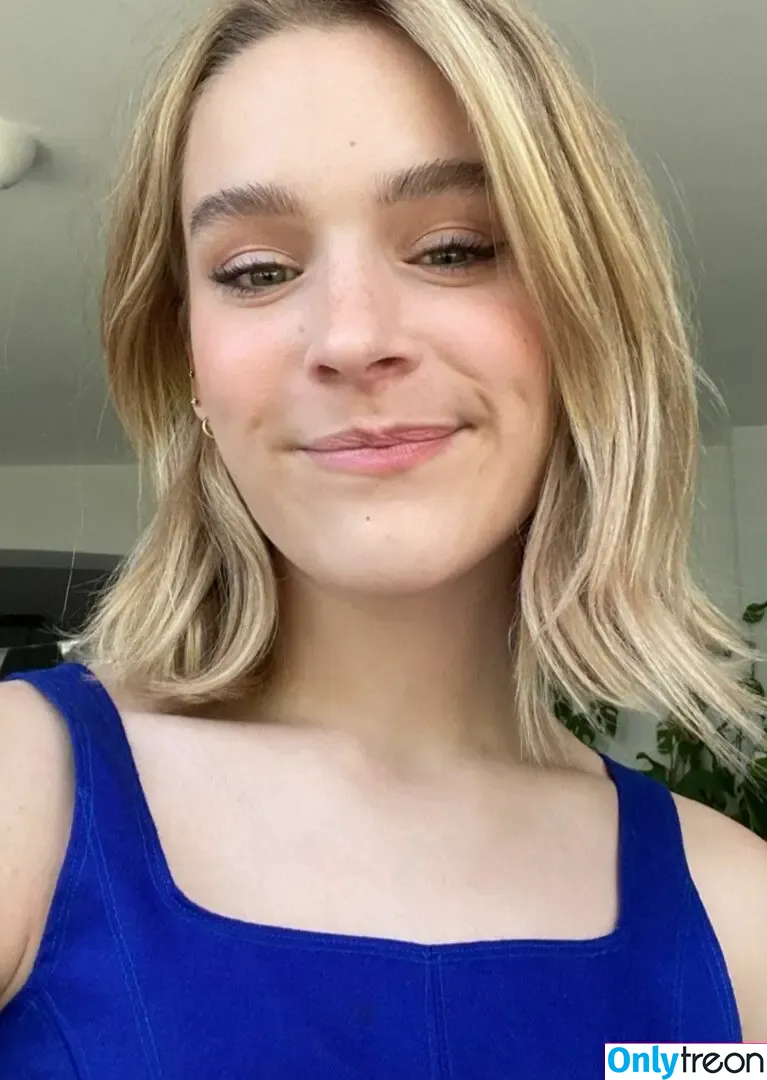 Pommelien Thijs nude photo #0148 (pommelienthijs / pommelinetilliere)