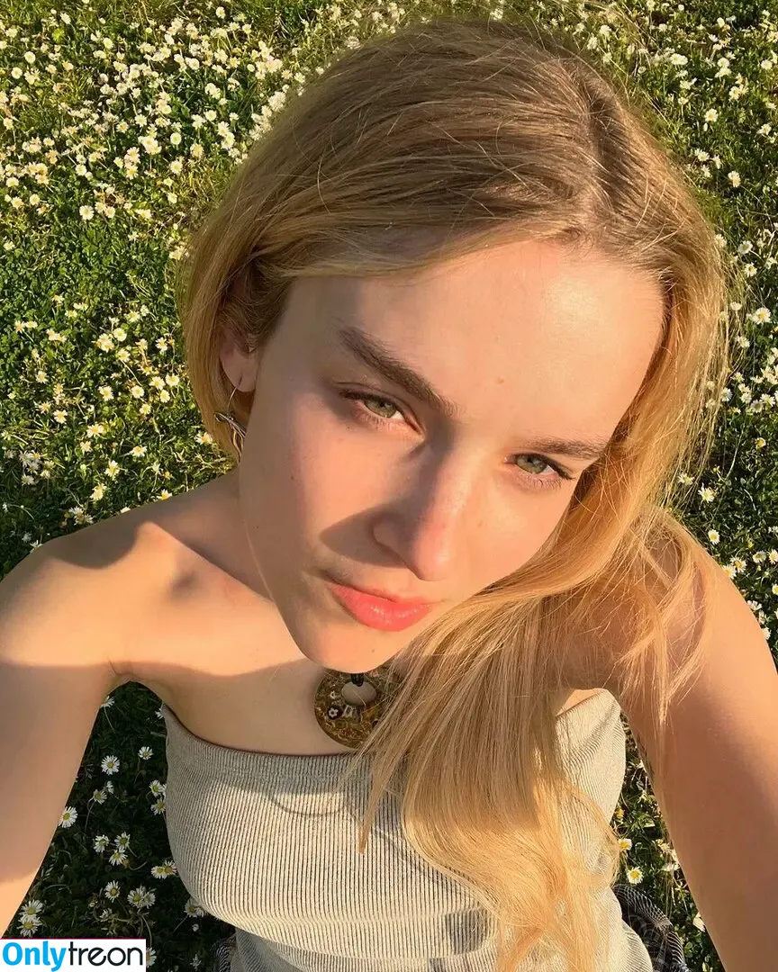 Pommelien Thijs nude photo #0164 (pommelienthijs / pommelinetilliere)