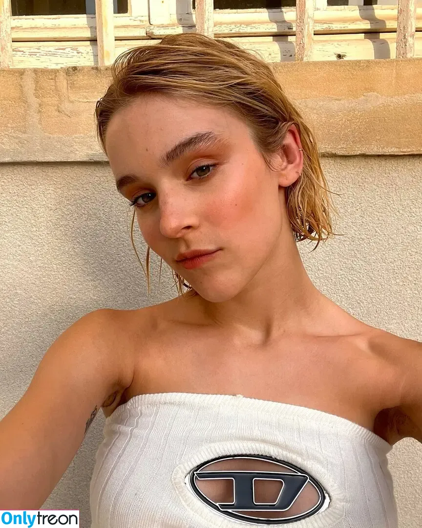 Pommelien Thijs nude photo #0230 (pommelienthijs / pommelinetilliere)