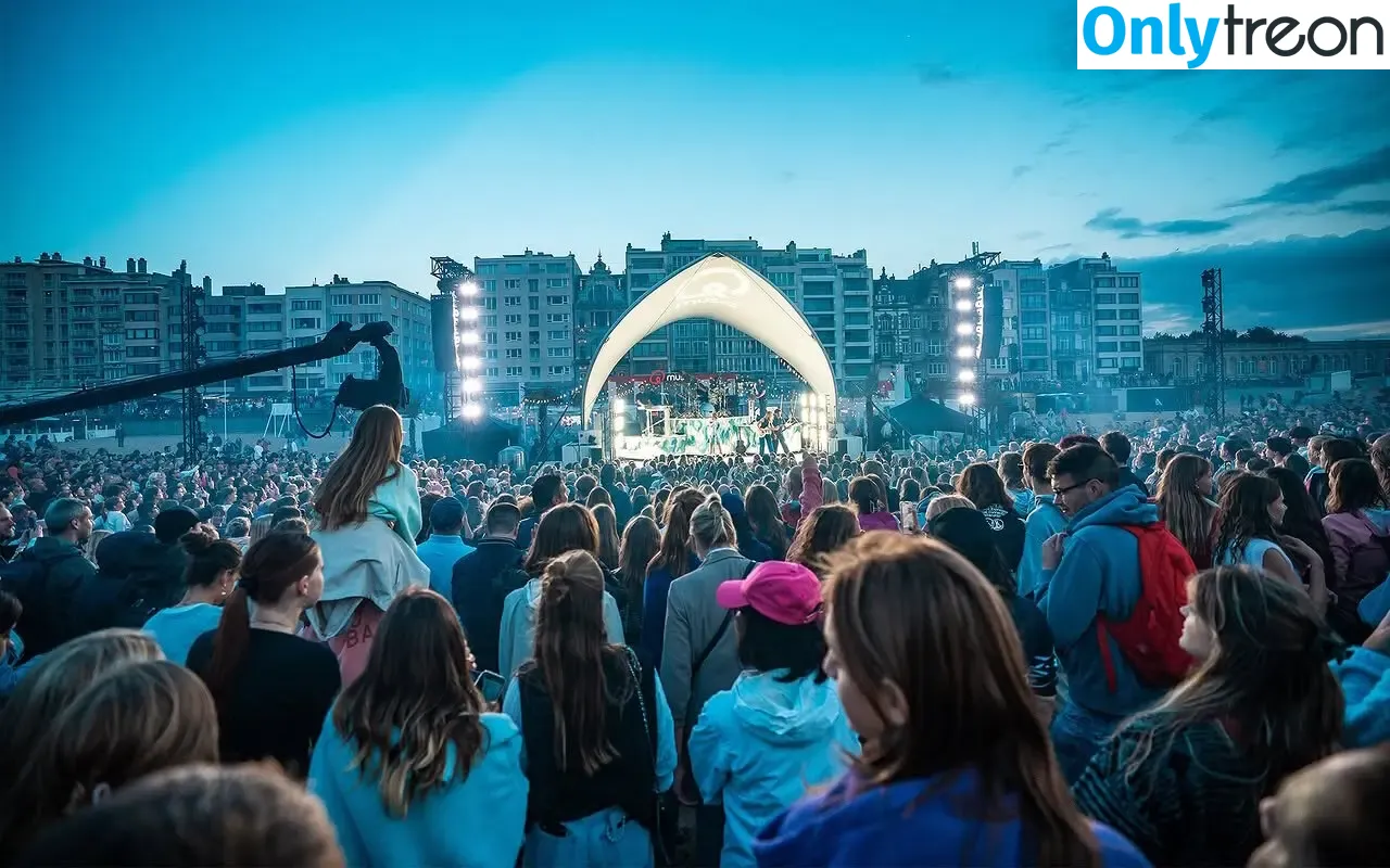 Pommelien Thijs голая photo #0784 (pommelienthijs / pommelinetilliere)