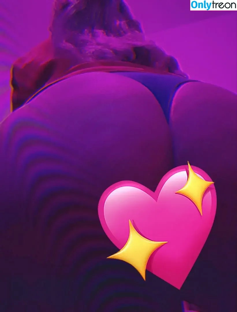 Poneycornio nude photo #0004 (poneycornioo)