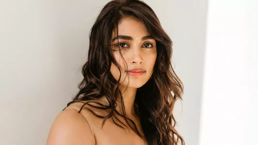 Pooja Hegde / hegdepooja nude photo #0074