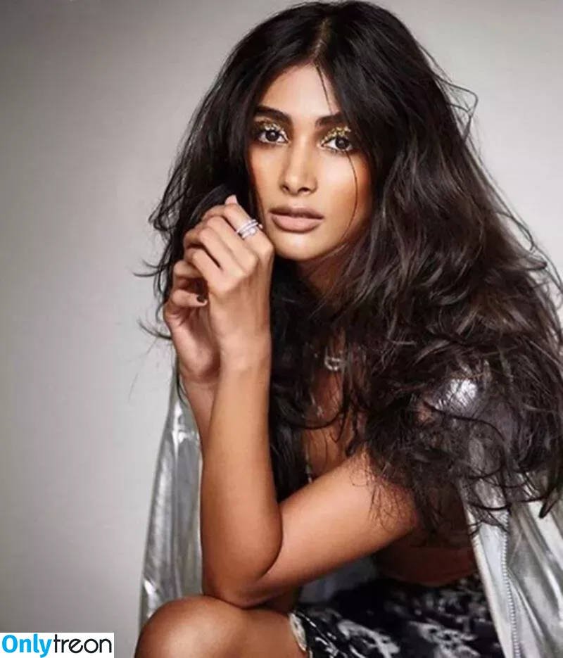 Pooja Hegde голая photo #0051 (hegdepooja)