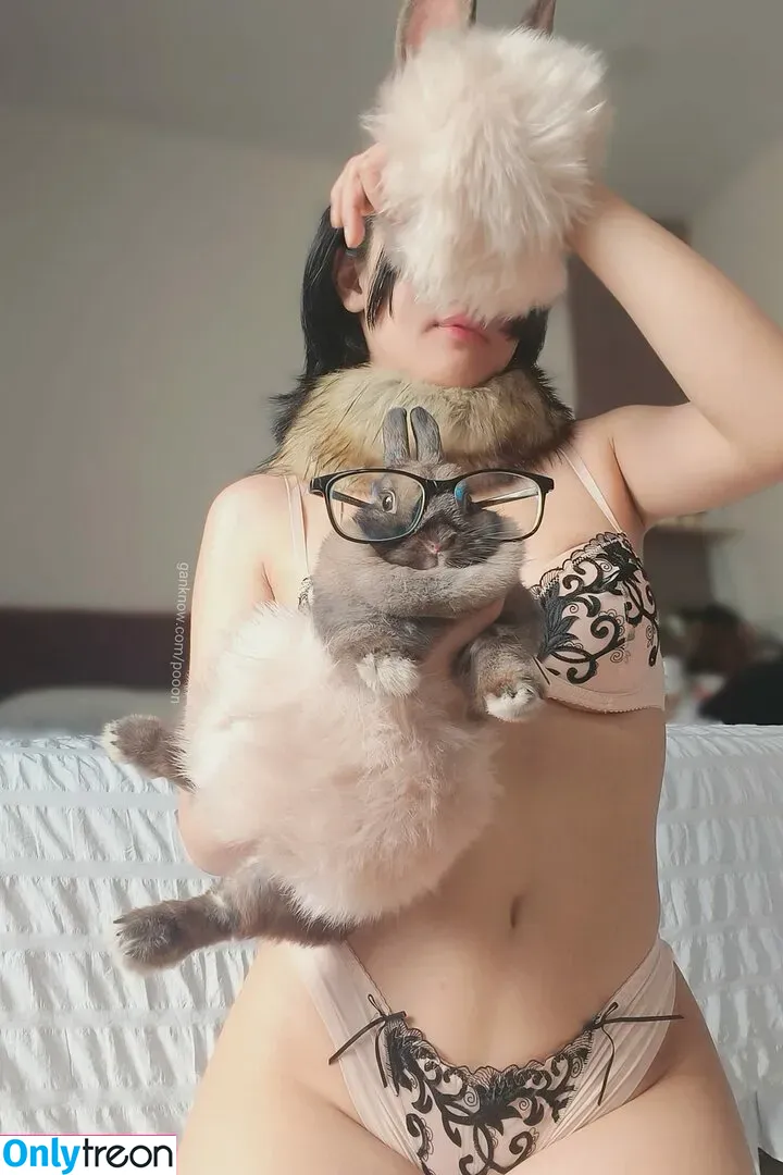 Poon Wrunya голая photo #0151 (pop_warunya / thebigpoonmama)