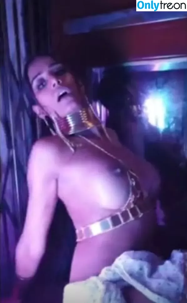 Poonam Pandey голая photo #0205 (Indian Goddess / iPoonampandey / poonampandeytv)