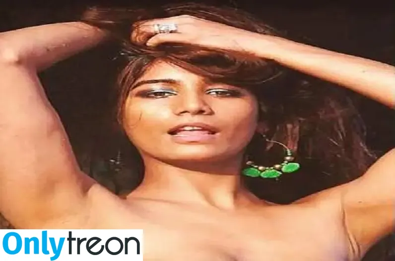 Poonam Pandey голая photo #0370 (Indian Goddess / iPoonampandey / poonampandeytv)