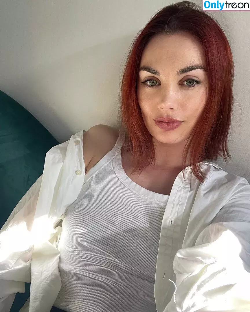 Poppy Corby Tuech голая photo #0022 (poppycorbytuech)