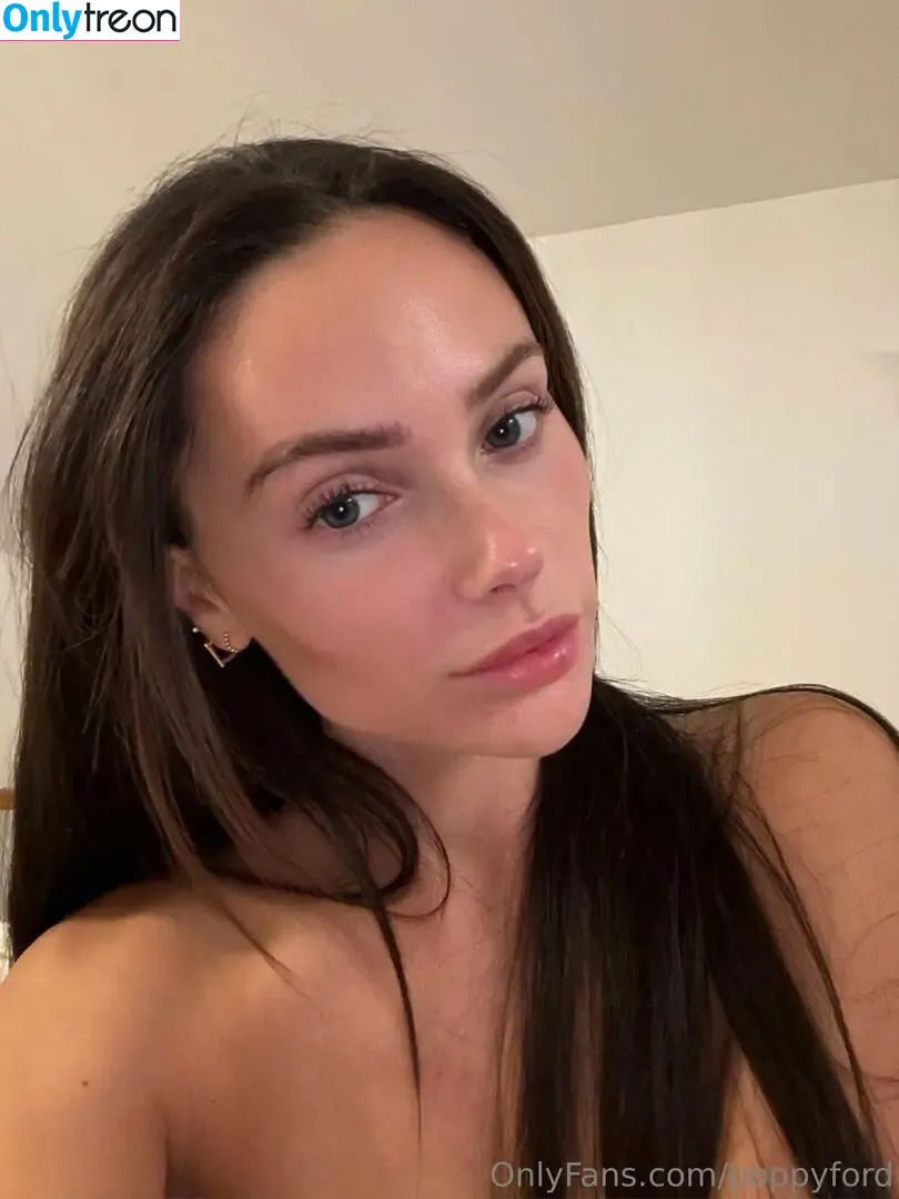 poppyford голая photo #0041 (poppyford__)