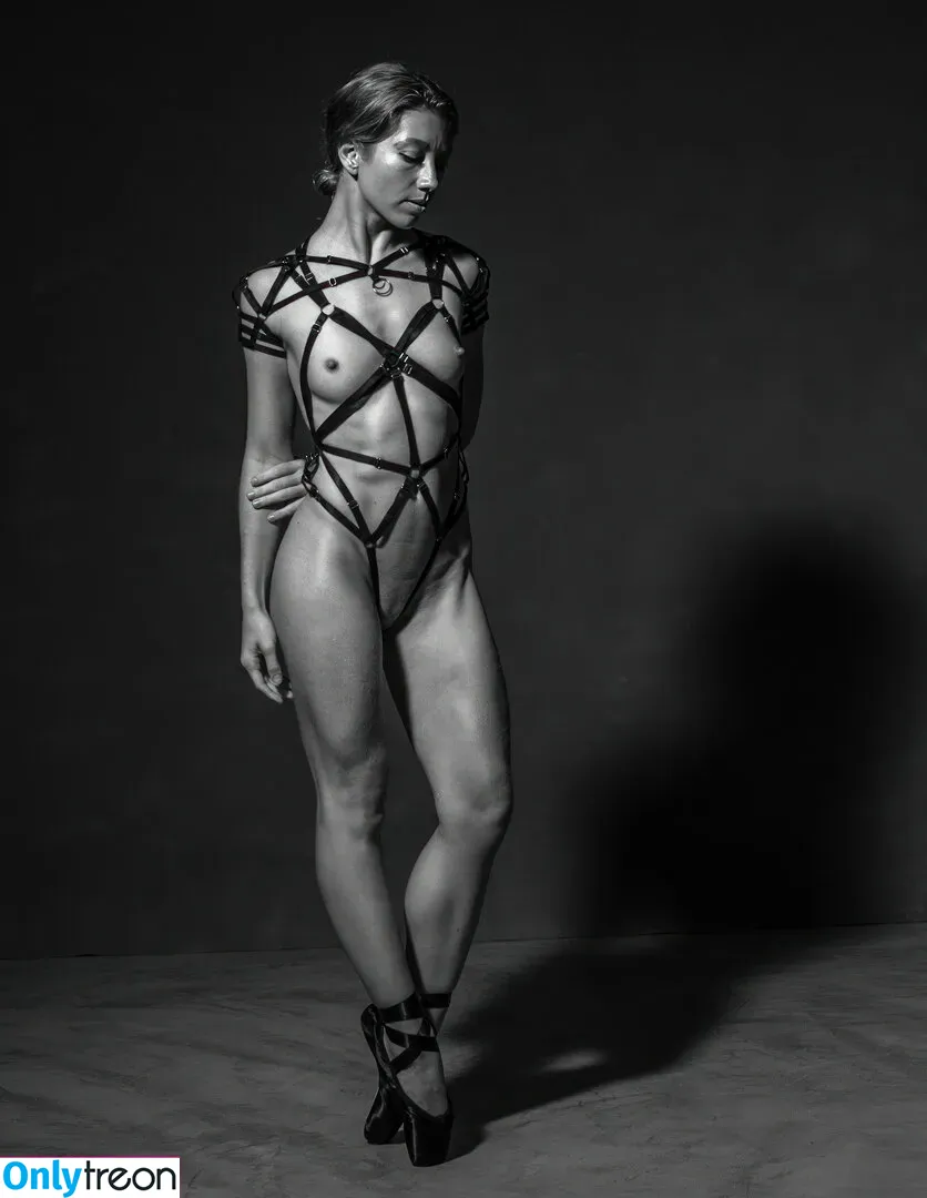 PoppySeed Dancer nude photo #0002 (poppyseeddancer / poppyseedmuse)