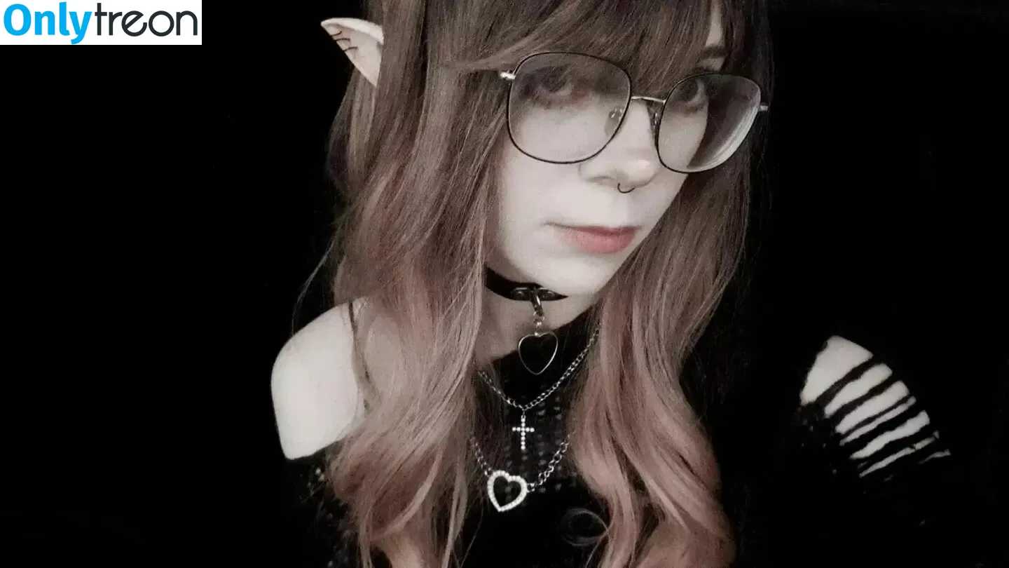 Porcelain Ghoul nude photo #0012 (p0rncelain_ghoul / porcelain.ghoul)