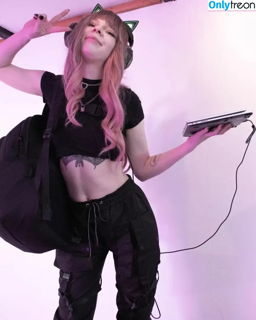 Porcelain Ghoul nude photo #0018 (p0rncelain_ghoul / porcelain.ghoul)
