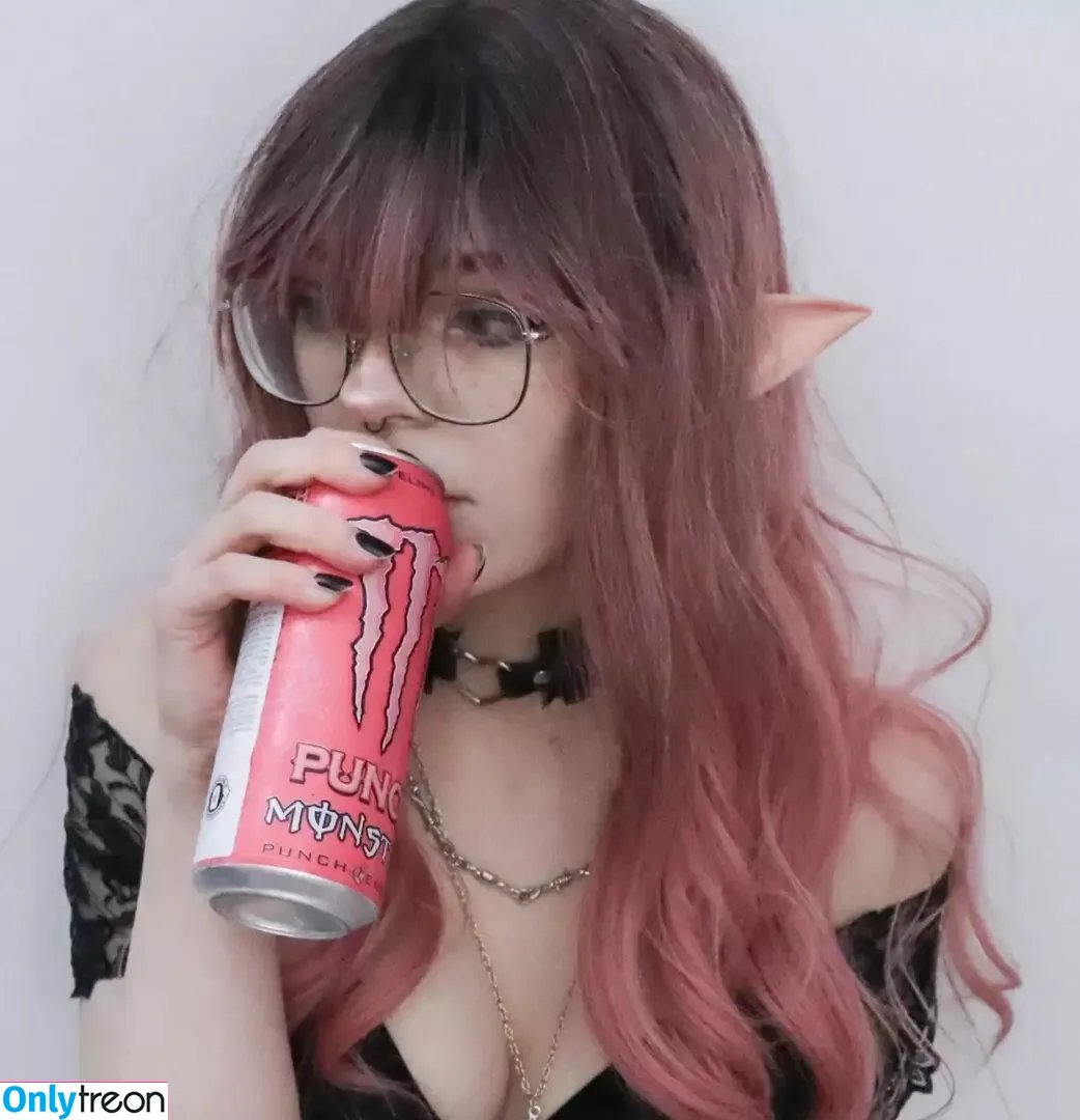 Porcelain Ghoul nude photo #0041 (p0rncelain_ghoul / porcelain.ghoul)