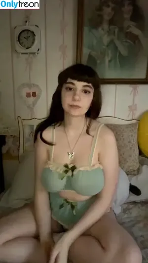 porcelainmilkbottle / sleepylittledolly / u379634773 nude photo #0043
