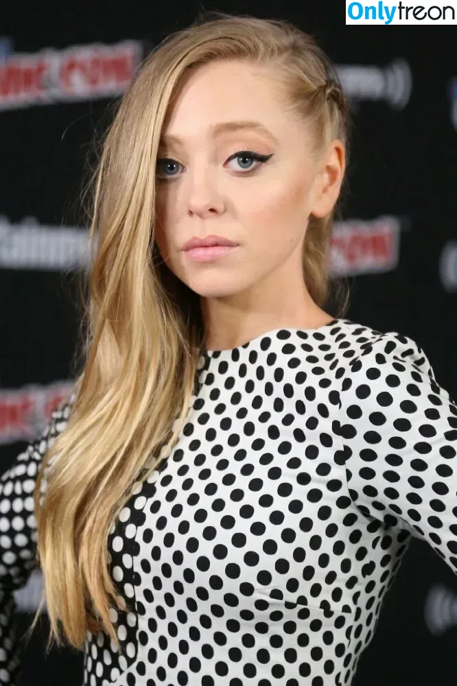 Portia Doubleday голая photo #0083 (portiadd)