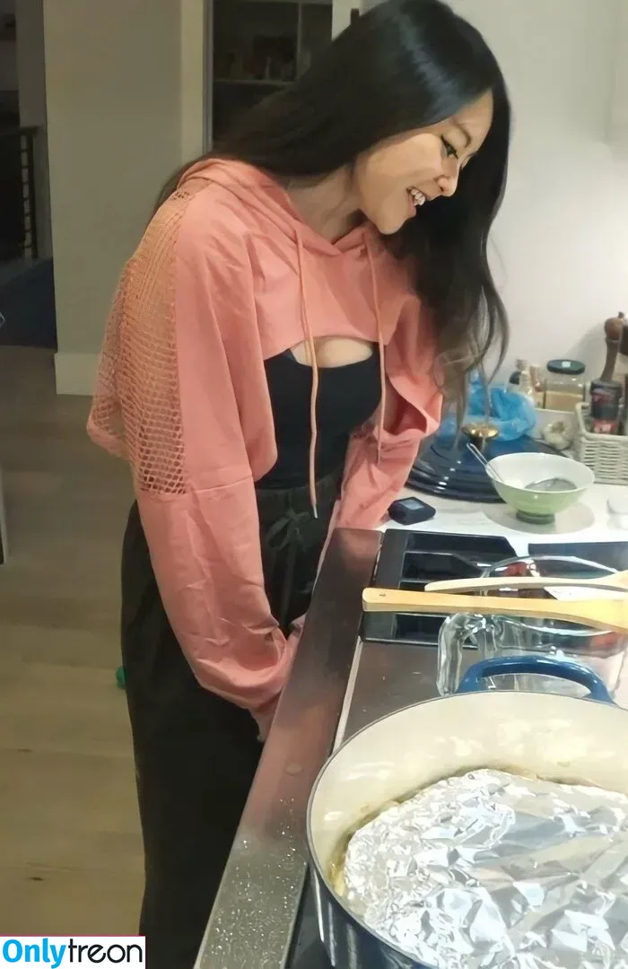 PotasticPanda голая photo #0014 (Jeannie / MXRPlays / mmoxreview / mxrlovesfans)