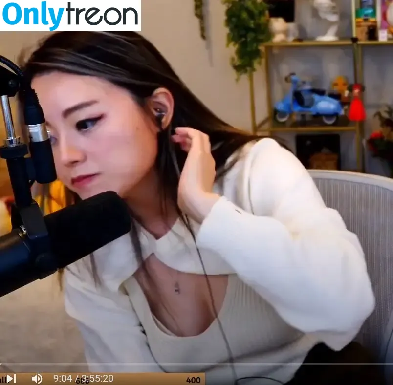 PotasticPanda nude photo #0550 (Jeannie / MXRPlays / mmoxreview / mxrlovesfans)