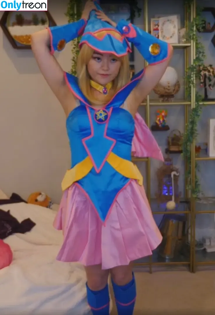 PotasticPanda nude photo #0625 (Jeannie / MXRPlays / mmoxreview / mxrlovesfans)