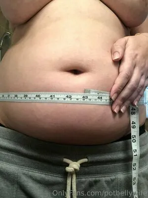 potbellywife / potbellywife_2.0 nude photo #0036