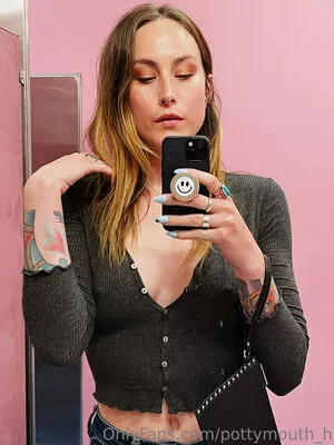 pottymouth_h / thepottymouthpod nude photo #0073