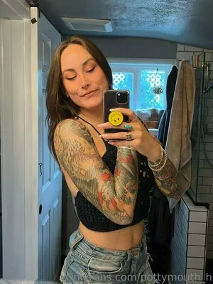 pottymouth_h / thepottymouthpod nude photo #0157