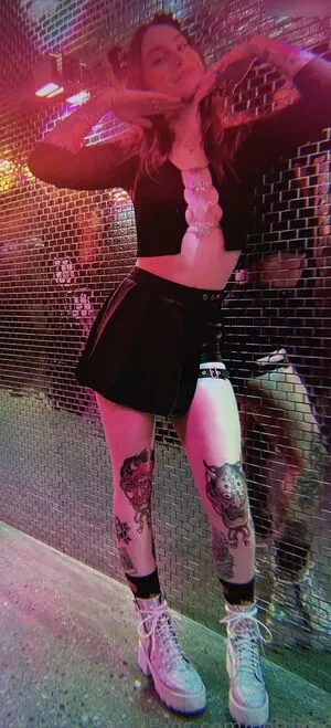 pottymouth_h / thepottymouthpod nude photo #0295