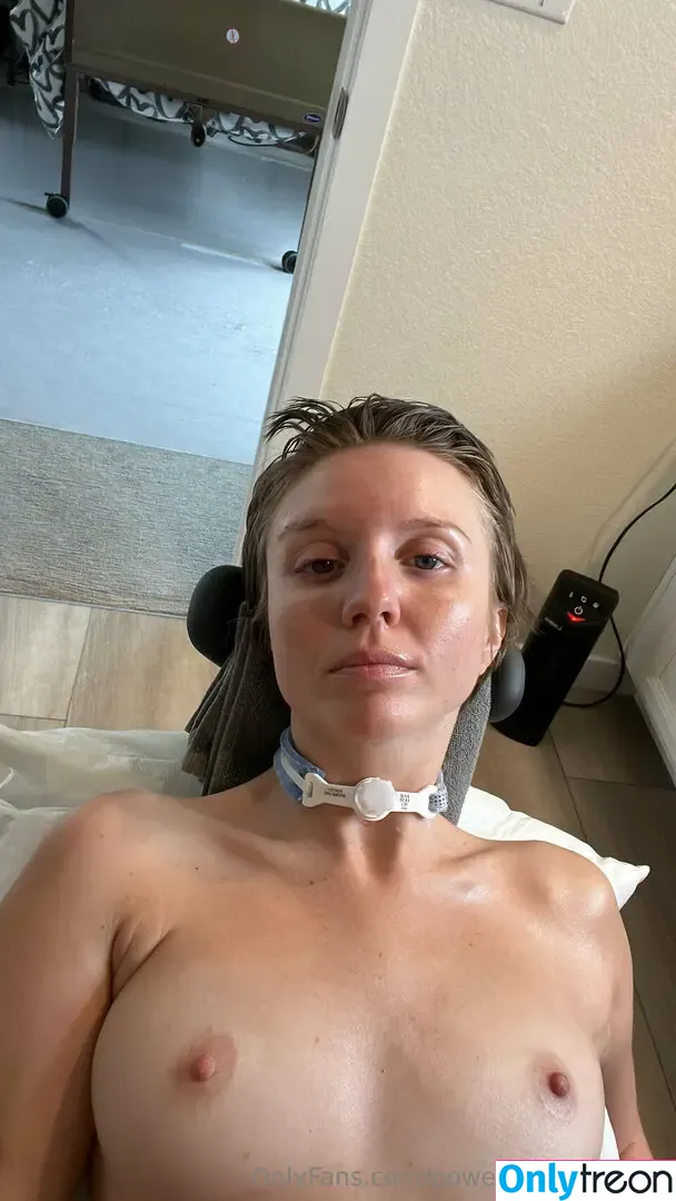 powerchairprincess nude photo #0041 (Elle Rose / awakeningfiresprite)