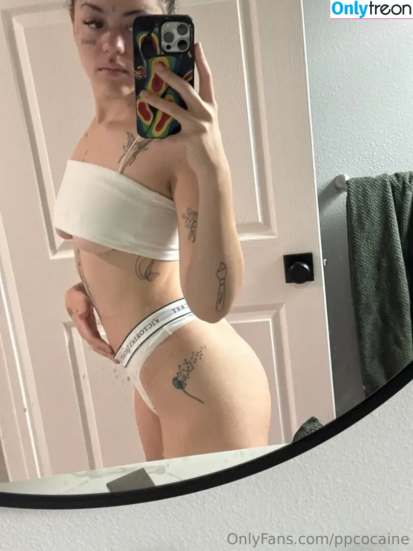 ppcocaine nude photo #0052 (Lilliane Catherine Diomi / ppcoca1ne / ppcocaine.ca)