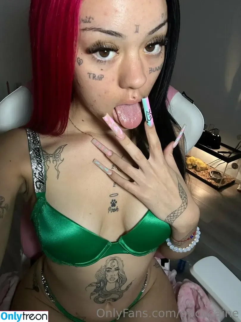ppcocaine nude photo #0074 (Lilliane Catherine Diomi / ppcoca1ne / ppcocaine.ca)