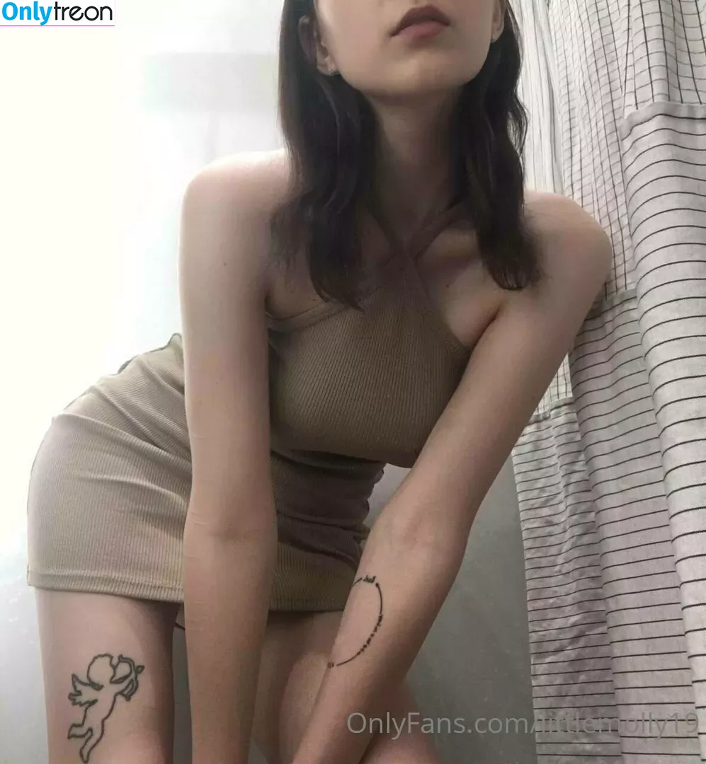 pppoisonnnivy nude photo #0023 (liz_05_dixson)