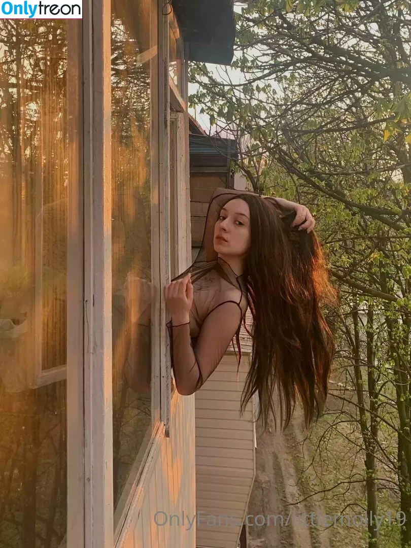 pppoisonnnivy голая photo #0038 (liz_05_dixson)