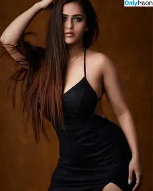 Prajakta Dusane / praju_starlet nude photo #0010