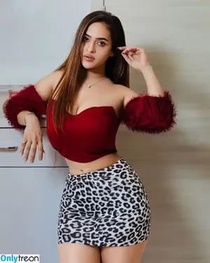 Prajakta Dusane / praju_starlet nude photo #0034