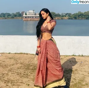 Prajakta Dusane / praju_starlet nude photo #0050