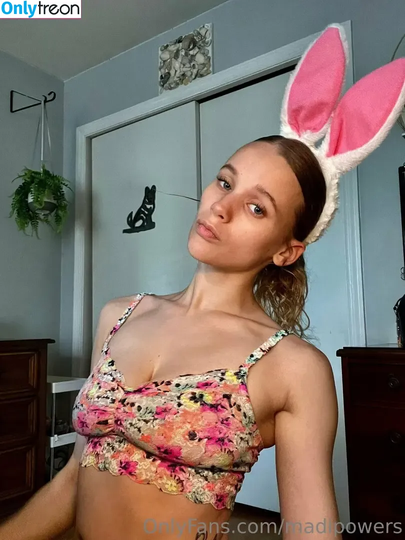 precious.goldiloxxx nude photo #0010 (goldiloxx__)