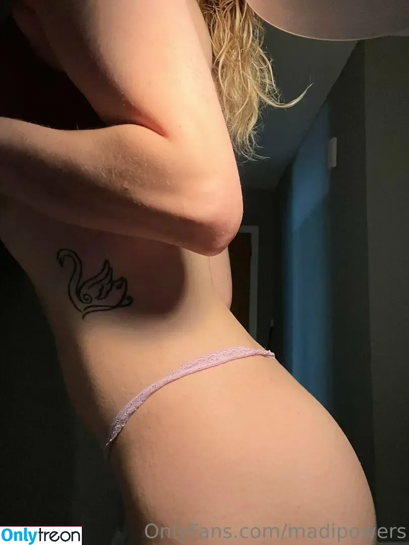 precious.goldiloxxx nude photo #0019 (goldiloxx__)