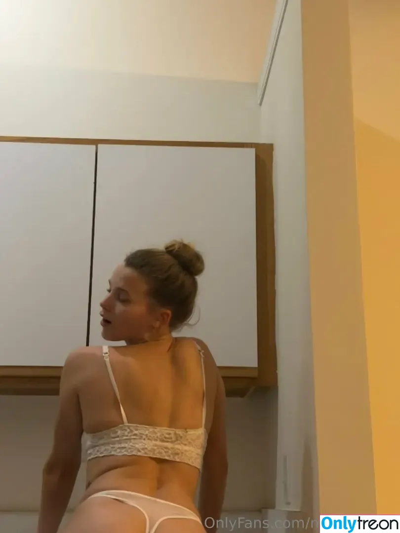 precious.goldiloxxx nude photo #0050 (goldiloxx__)