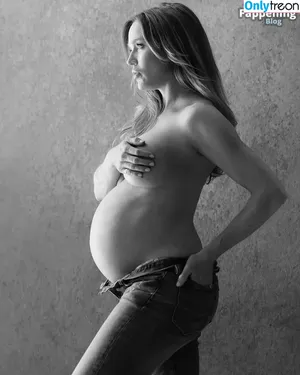 Pregnant Celebs / pregnant.celebrities nude photo #0013