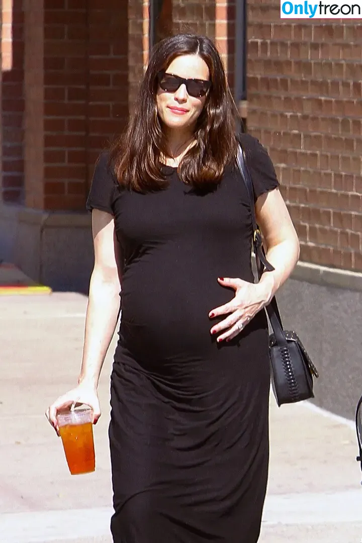 Pregnant Celebs голая photo #0040 (pregnant.celebrities)